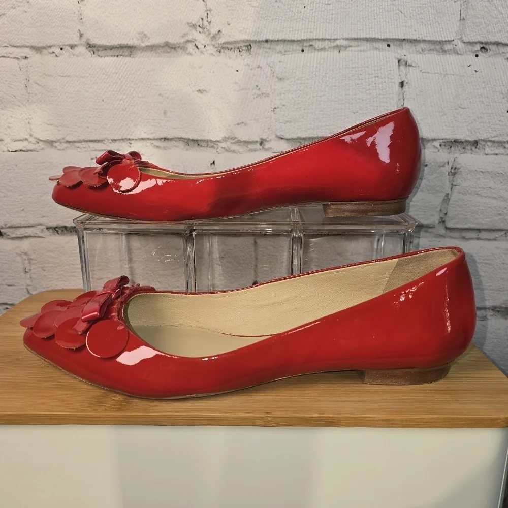 KATE SPADE NEW YORK ERICA RED PATENT FLATS WOMENS SIZE 6 1/2 EUC
